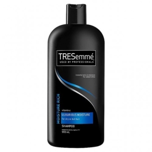 Tresemme - Tresemme Luxurious Nemlendirici Şampuan 900 ml Kuru ve Kepekli Saçlara